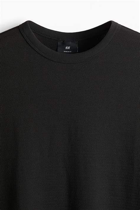 Regular Fit Waffled T-shirt - Black - Men | H&M IN