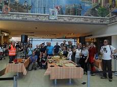 centro commerciale la spezia le terrazze un sentiero dentro il centro commerciale alla spezia la centro commerciale la spezia le terrazze un sentiero dentro il centro commerciale alla spezia la