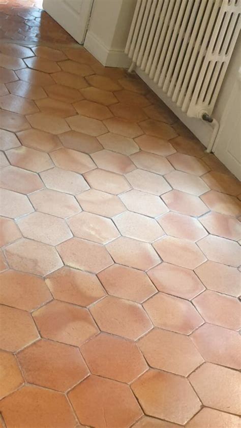 Image result for Renovation De Tomettes Rouges