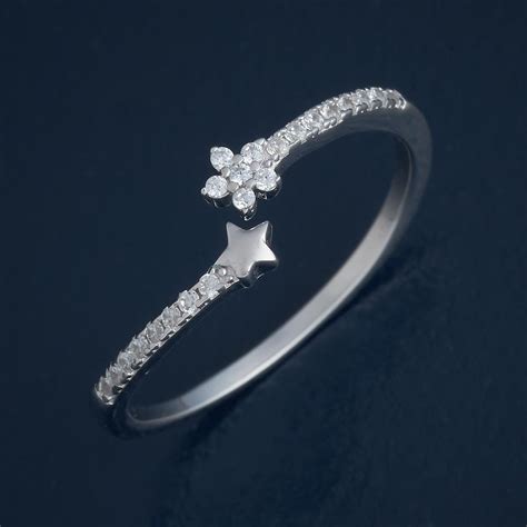 Minimalist Silver Rings – Sleek & Timeless Styles