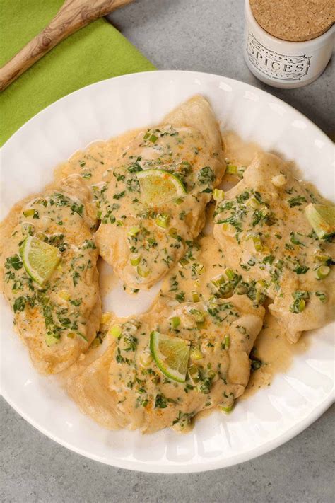 Chicken With Creamy Cilantro Sauce