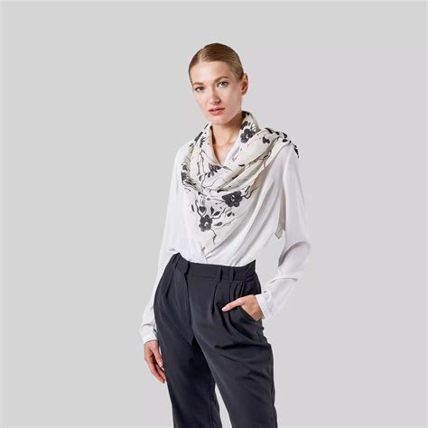 Fosca's Batik - Handmade Luxury Goods