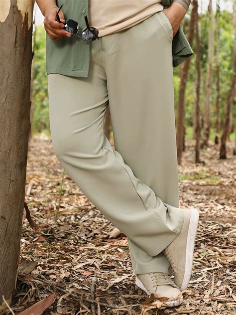 Instafab Plus Men's Light Pistachio Solid Relaxed-Chino Trousers