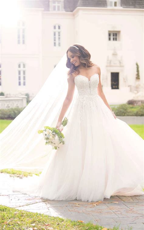 Designer Princess Ballgown Wedding Dress | Stella York Wedding Dresses