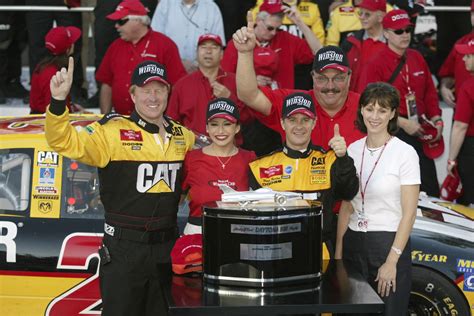 OIP.j1gsimUfqZrvXQpUPqLJIAHaE8