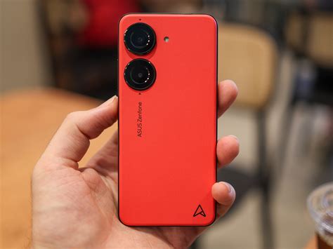 Compact Smartphone 的图像结果