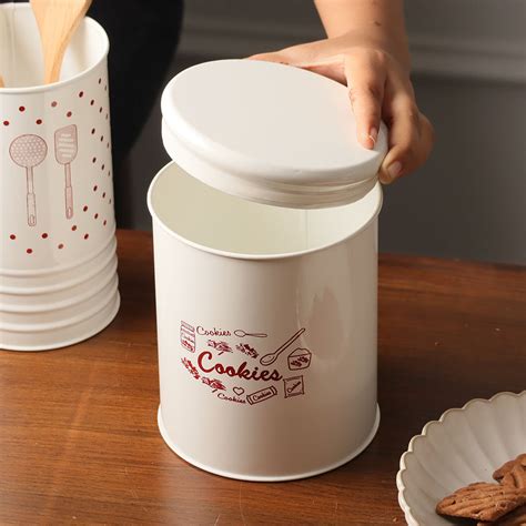 ESQ Living Casa Metal Cookie Jar Medium - White