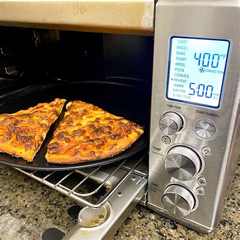 The Best Way To Warm Up Pizza Without Losing The Crunch