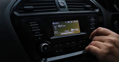 Tesla reportedly phasing out AM/FM radios in 2026 standard models | FOX ...