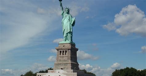 Fantastic Feathers: A day trip to New York