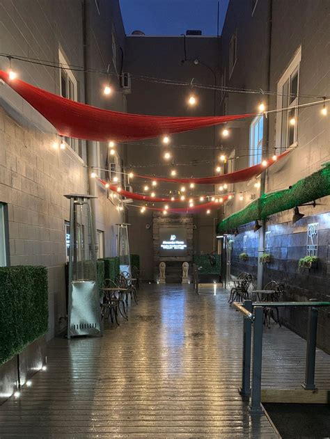 HOME | Alexander Pierce Restaurant