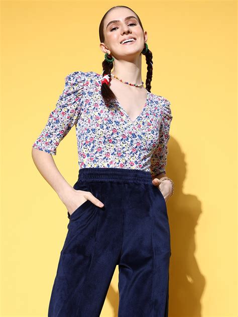 Women White & Multicolour Floral Printed V-Neck Cotton Pleated Regular ...