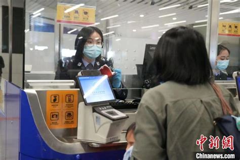 广州白云机场口岸近1.7万人次享六国入境免签新政便利_腾讯新闻