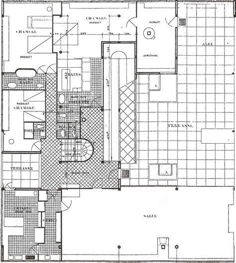 Linh Nguyen ARCH1201: Villa Savoye - Plans