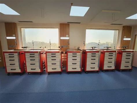 Hospital Furniture - Blood Phlebotomy Chairs Manufacturer from New Delhi