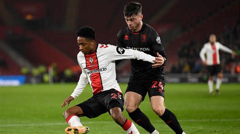 Lincoln City, Michael Skubala must have summer Sean Roughan fear over “magnificent” player