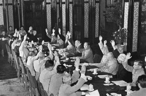 百年瞬间丨新中国第一部宪法的起草与颁布_共产党员网