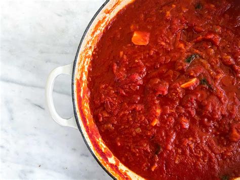 Pomodoro Sauce Recipe - Authentic Tomato Sauce Straight From An Italian ...