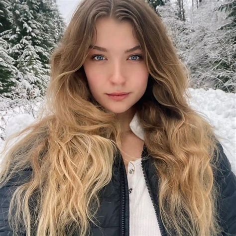 Mia Melano Boyfriend, Biography, Wiki, Husband Name, Bio, Height, Age,