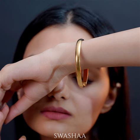 Emiral 18K Gold Plated Bangle Bracelet – Swashaa