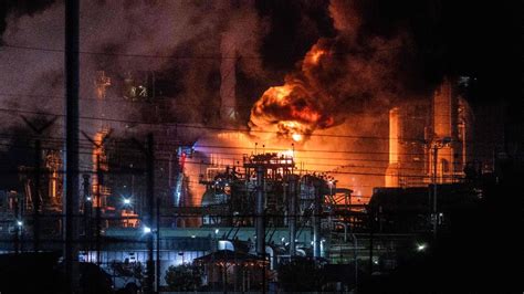 Massive fire breaks out at oil refinery in California, flames visible ...