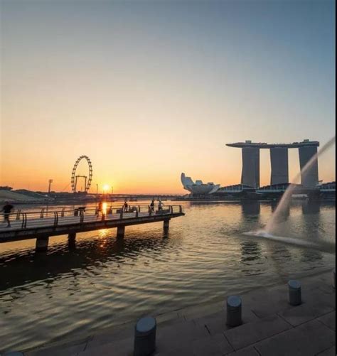 新加坡留学和香港留学各有什么优势？该如何选择？
