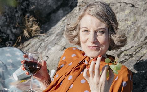 Linda Skugge har skaffat OnlyFans – lägger ut nakenbilder och sexfilmer