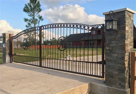 Glossary Of Fence Terms - Cactus Fence and Construction