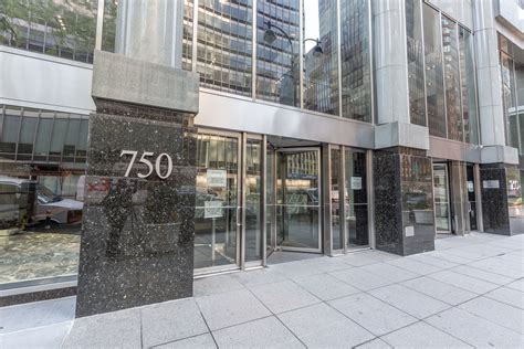 750 Third Avenue - New York Offices