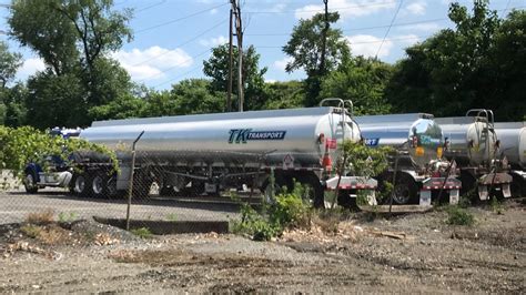 Nathan Moody ID'd as truck driver killed in Philadelphia I-95 collapse