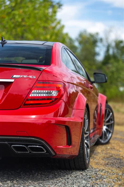 2012 Mercedes-Benz C63 AMG Black Series Review: A Gloriously Raw Tribute to Internal Combustion