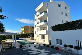 Beach Split Apartments for sale | Property Croatia - Croestate