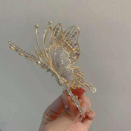 Hair Clips - Buy Stylish Hair Clips Online in India | Shopsy