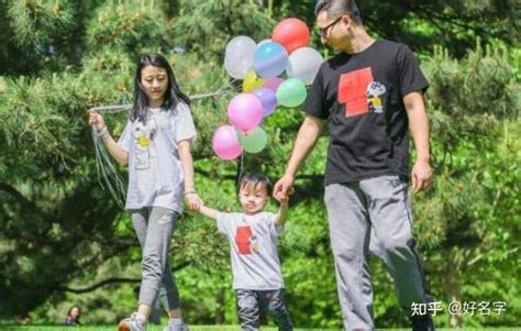 判给母亲可以改姓母姓吗 离婚后孩子改名字新规有哪些_婚庆知识_婚庆百科_齐家网