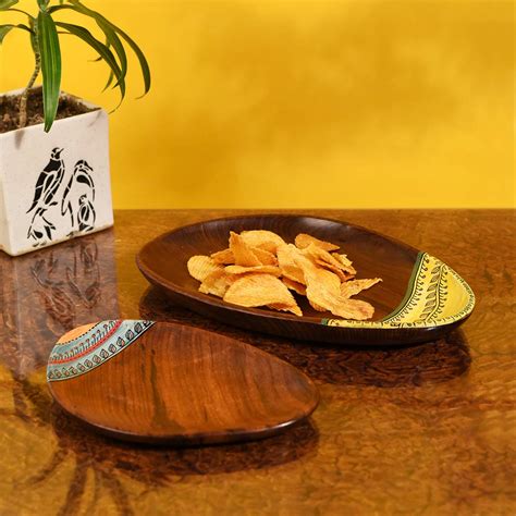 Aakriti Art Creations Madhubani Oval Shape Handcrafted Brown Wooden ...