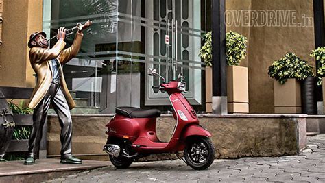 Vespa 150 SXL and VXL first ride review - Overdrive