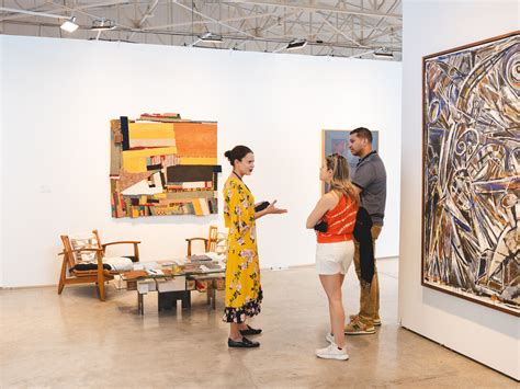 Pinta Miami 2024 returns to The Hangar in Coconut Grove | Meer