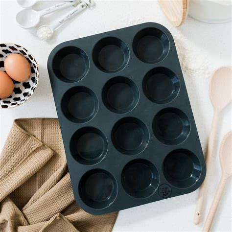 Silicone Muffin Tray – Eating with the Kids