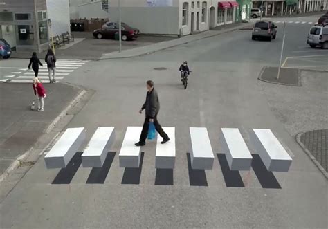 Icelandic town paints amazing 3D zebra crossing to slow down cars - Smooth