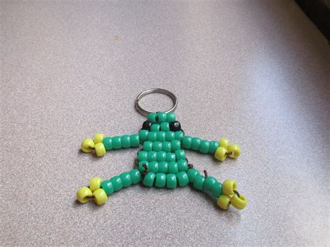 Bead Animal Tutorial: Frog | Beaded animals tutorial, Beaded animals ...