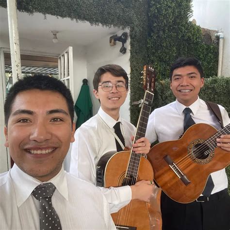 Trío Los Pretendientes | Compartimos con ustedes está bonita canción ...