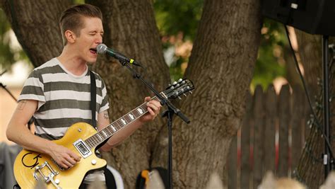 Fox River House: Outdoor live music uncertain