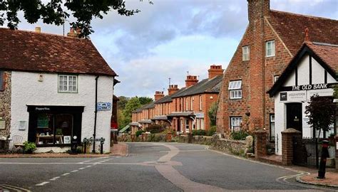 Small Towns In UK That You Must Add To Your Bucket List