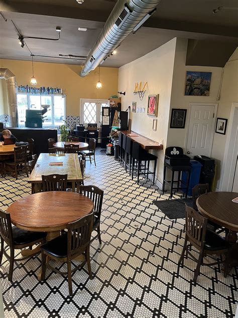 Undergrounds Coffee House - Buffalo New York Coffee & Tea - HappyCow