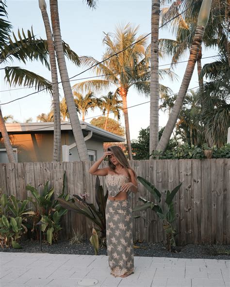 Tori Deal | Might f*Ck around and start going by Victoria. P.s. going live on my only fans at 8 ...