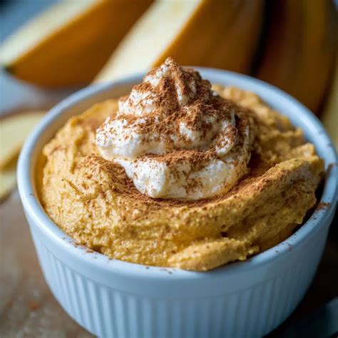 5-Minute Irresistible Pumpkin Fluff Dip : The Perfect Fall Treat