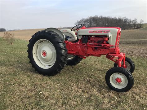 1961 Ford 981 Hi-Crop Select-O-speed at Davenport 2020 as S62 - Mecum Auctions