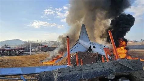 Passenger plane crashes in South Korea: 62 dead, many seriously injured ...