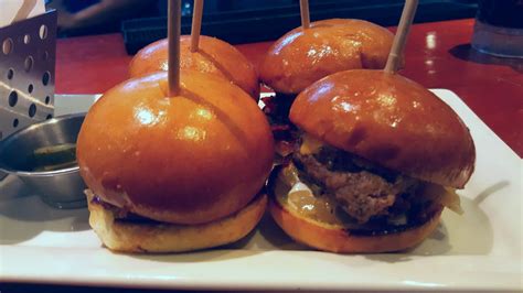 The Chili’s Big Mouth Burger Bites – Pinoy Burger Boy!
