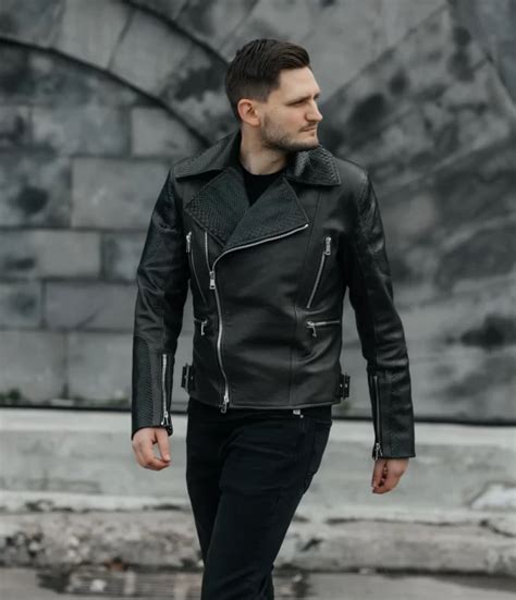 Купить верхнюю одежду в RR Collection